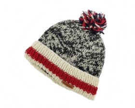 Alternative view of Czapka wełniana z pomponem