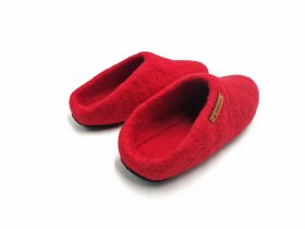 Alternative view of Paputy Czerwone z podeszwą - papcie wełniane