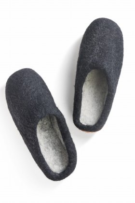 Paputy filcowe chodaki czarne z podeszwą - Feltiness