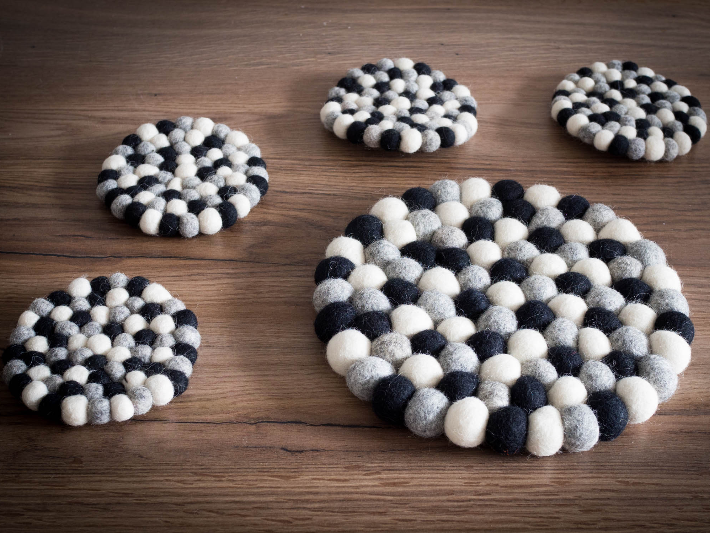 Podkładki wełniane pod kubek - obrazek 3