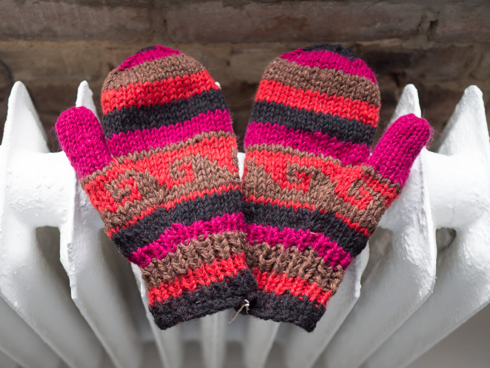 Rękawiczki z wełny bordowe - obrazek 4